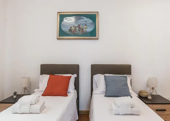 The Rent - Three-bedroom Near The Quirinale Daire Roma
