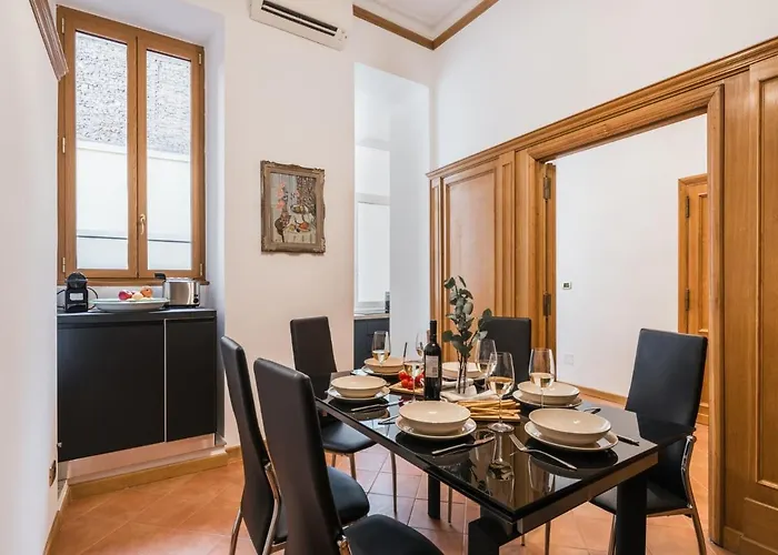 The Rent - Three-bedroom Near The Quirinale Daire *