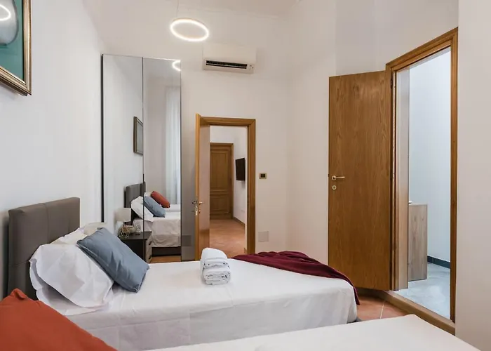 The Rent - Three-bedroom Near The Quirinale Roma